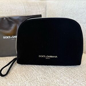 NIB Dolce & Gabbana Velvet Cosmetic Toiletry Case with Wrist Strap